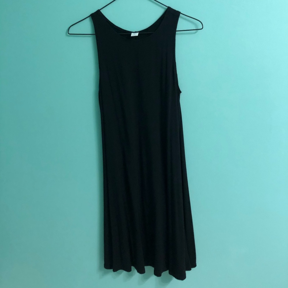 🙂Simple Black Tank Dress
